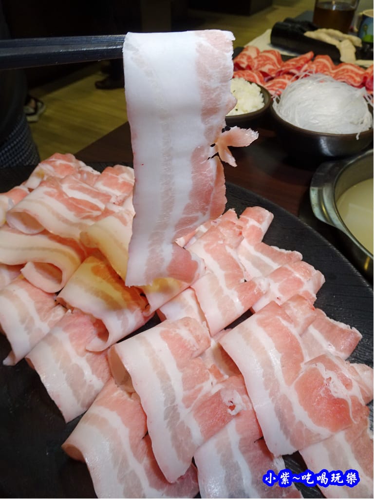換購黑毛豬培根肉-化饈火鍋 (4).jpg