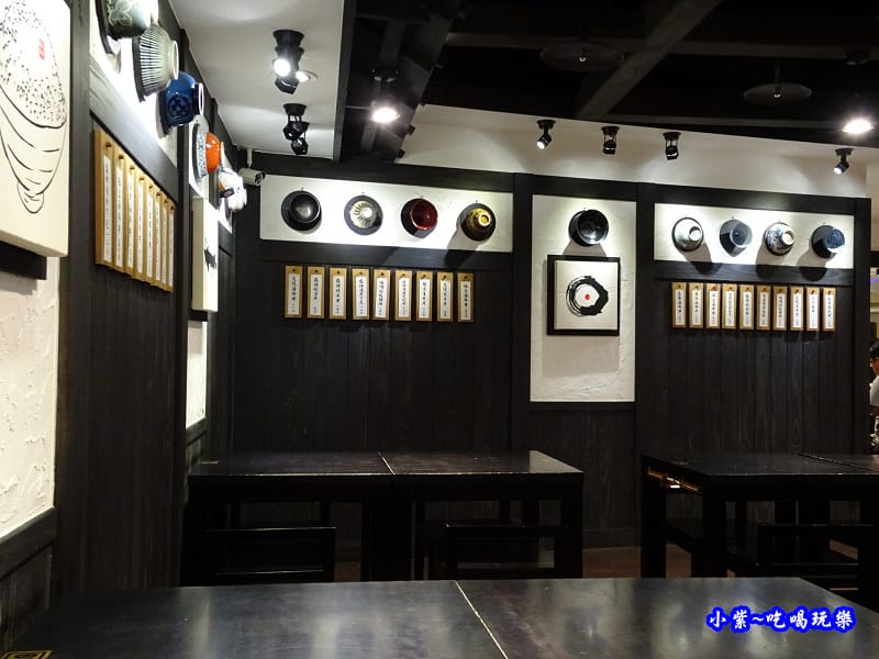 八坂丼屋-高雄義大店4樓 (2).jpg 八坂丼屋-高雄義大店4樓 (2).jpg
