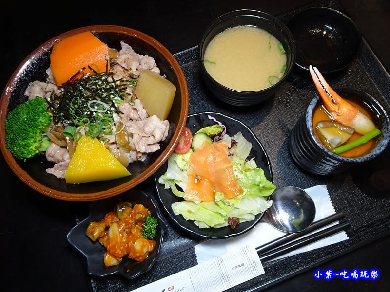 壽喜燒牛肉丼升級套餐-八坂丼屋義大店 (1).jpg 壽喜燒牛肉丼升級套餐-八坂丼屋義大店 (1).jpg