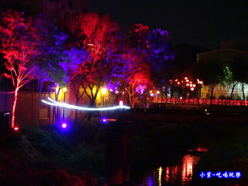 往12屏東綵燈節.jpg