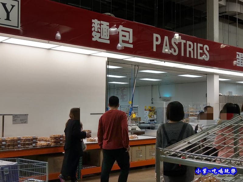 好市多麵包區 (1).jpg 好市多麵包區 (1).jpg