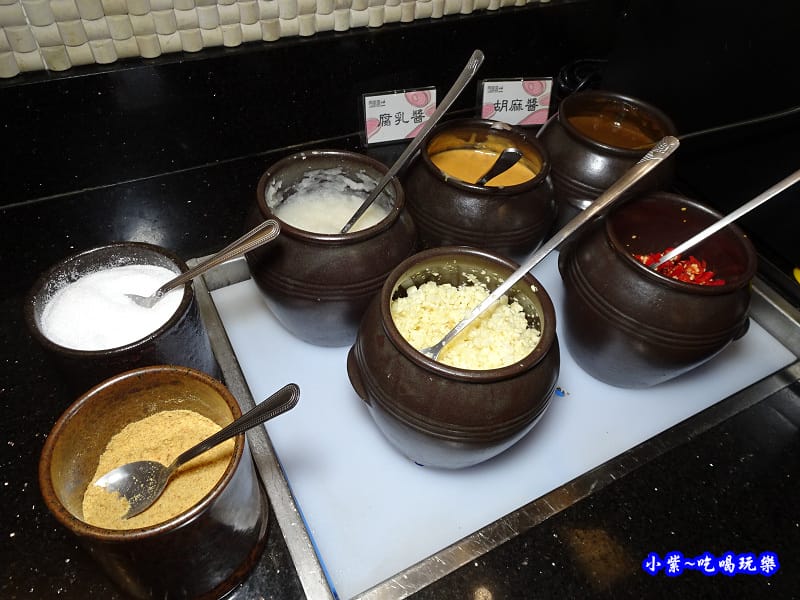 火鍋沾醬-肉多多桃園旗艦店 (1).jpg 火鍋沾醬-肉多多桃園旗艦店 (1).jpg