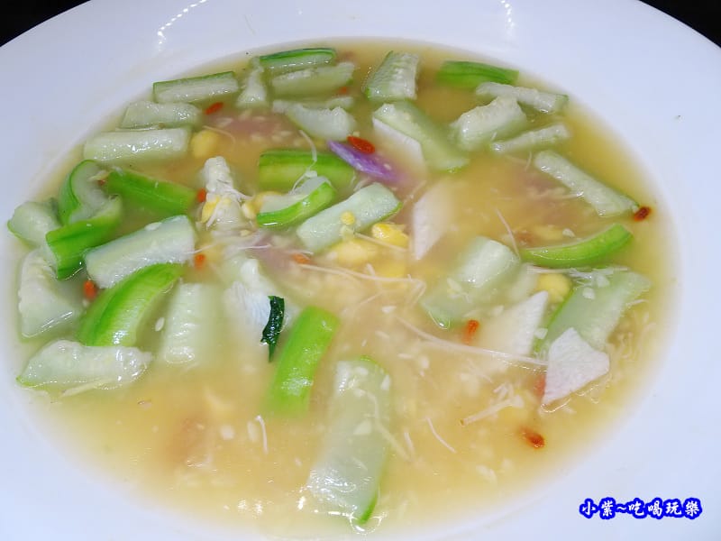 炒絲瓜時蔬-廚窗港點飲茶百匯-桃園 (1).jpg