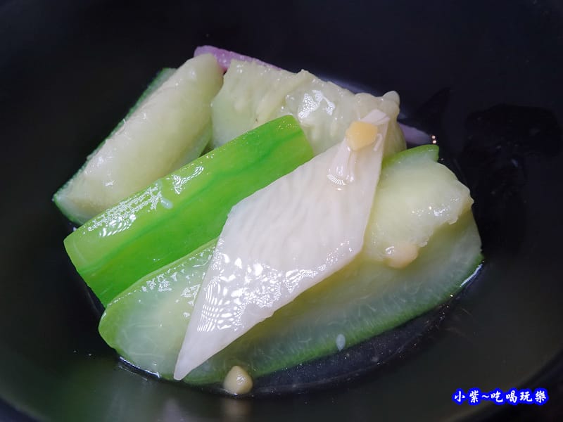 炒絲瓜時蔬-廚窗港點飲茶百匯-桃園 (2).jpg