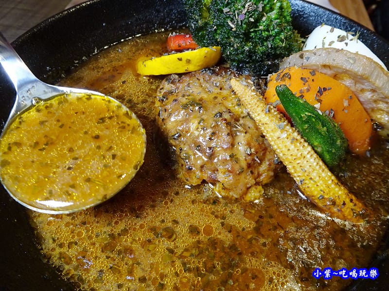 每日手作漢堡湯咖哩-銀兔湯咖哩西門店 (2).jpg 每日手作漢堡湯咖哩-銀兔湯咖哩西門店 (2).jpg
