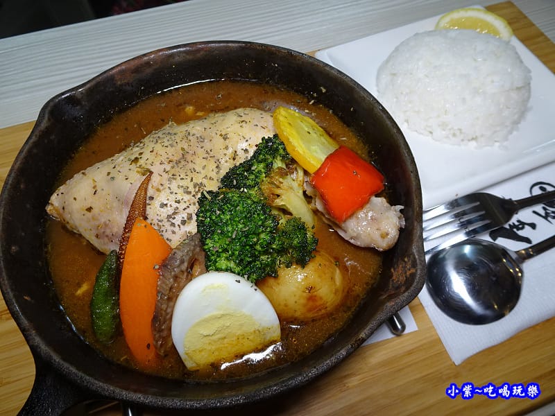 元氣嫩雞湯咖哩-銀兔湯咖哩西門店.jpg 元氣嫩雞湯咖哩-銀兔湯咖哩西門店.jpg