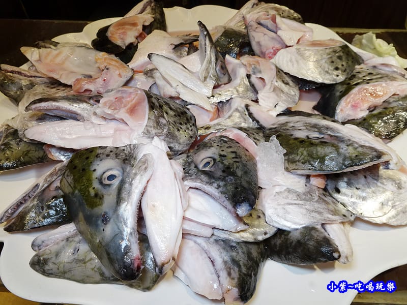 鮭魚頭-食鮮日式火鍋吃到飽.jpg 鮭魚頭-食鮮日式火鍋吃到飽.jpg
