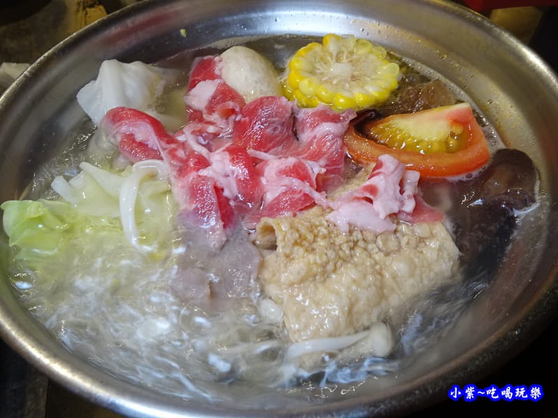小羔羊肉-食鮮日式火鍋吃到飽 (1).jpg 小羔羊肉-食鮮日式火鍋吃到飽 (1).jpg