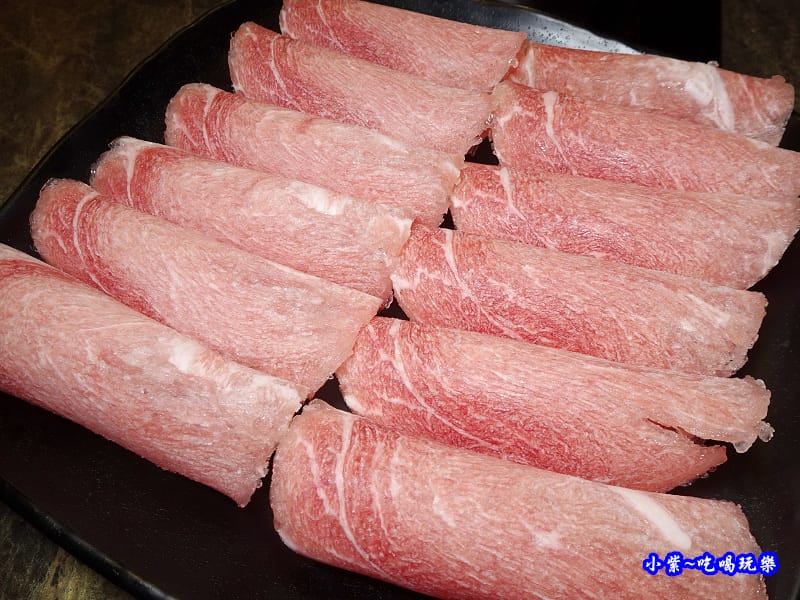 梅花豬肉-食鮮日式火鍋吃到飽 (1).jpg 梅花豬肉-食鮮日式火鍋吃到飽 (1).jpg