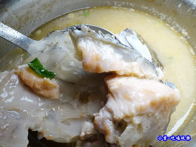 鮭魚味噌豆腐湯-食鮮日式火鍋吃到飽 (1).jpg 鮭魚味噌豆腐湯-食鮮日式火鍋吃到飽 (1).jpg