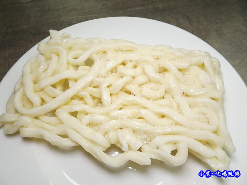 媽媽魚烏龍麵-百味釜精緻鍋物 (3).jpg 媽媽魚烏龍麵-百味釜精緻鍋物 (3).jpg