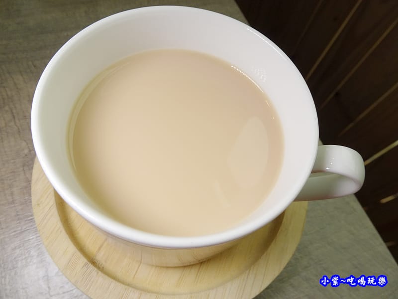 紅茶拿鐵-百味釜精緻鍋物.jpg 紅茶拿鐵-百味釜精緻鍋物.jpg