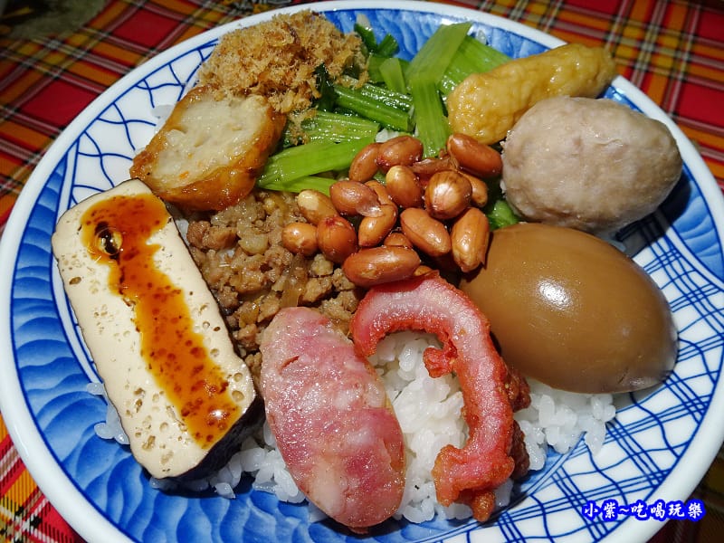 鎮南街的飯-清水來來創意臭豆腐 (2).jpg