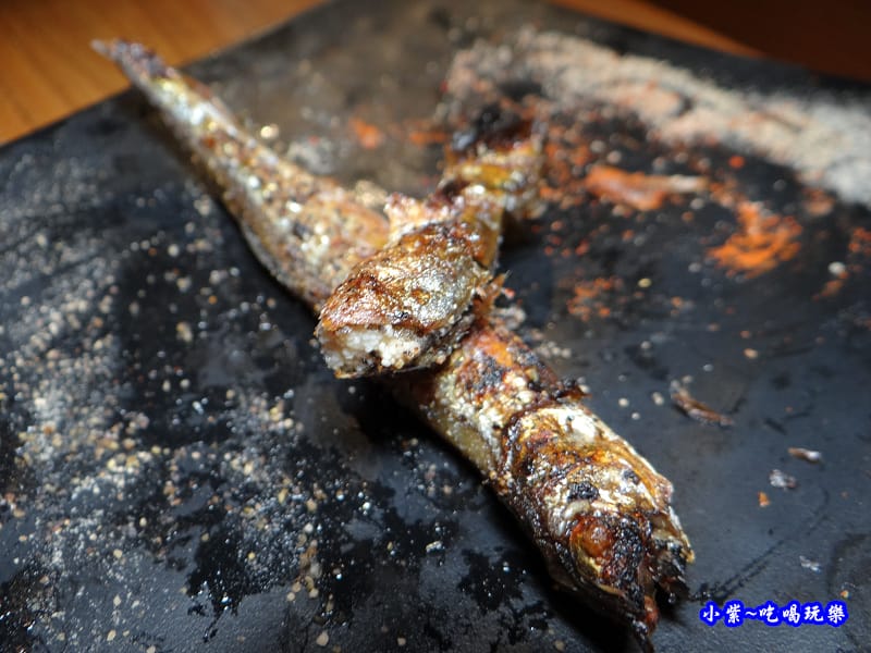 柳葉魚一夜干-柒串燒屋長安東路 (3).jpg