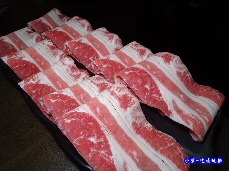 精選霜降牛-麻辣一哥桃園中山店 (3).jpg 精選霜降牛-麻辣一哥桃園中山店 (3).jpg