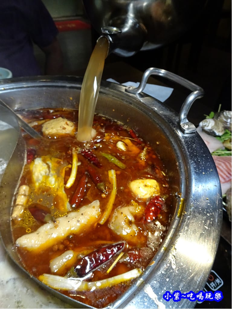 道地川味麻辣湯底-麻辣一哥桃園中山店 (8).jpg 道地川味麻辣湯底-麻辣一哥桃園中山店 (8).jpg