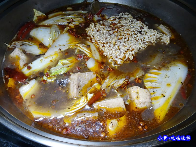 外帶麻辣一哥湯底-麻辣一哥桃園中山店 (1).jpg 外帶麻辣一哥湯底-麻辣一哥桃園中山店 (1).jpg
