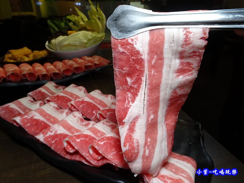 精選霜降牛-麻辣一哥桃園中山店 (1).jpg 精選霜降牛-麻辣一哥桃園中山店 (1).jpg
