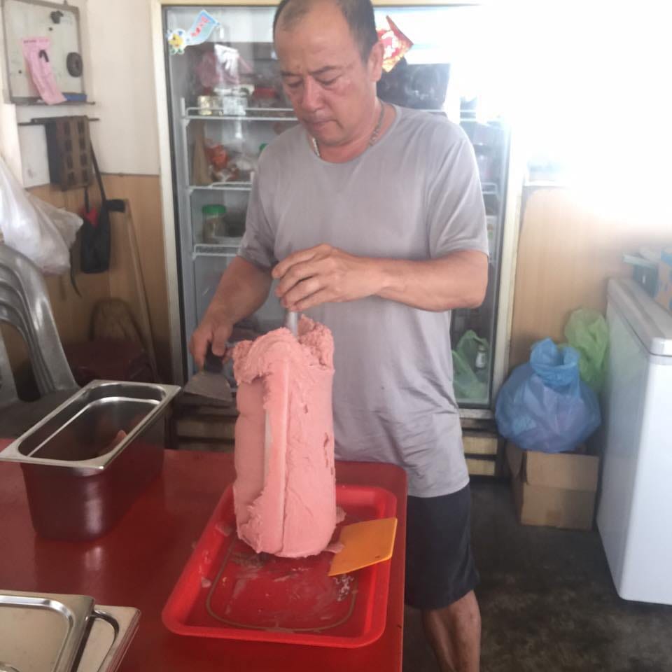 小琉球美食-允好嘉草莓冰淇淋 (2).jpg 小琉球美食-允好嘉草莓冰淇淋 (2).jpg