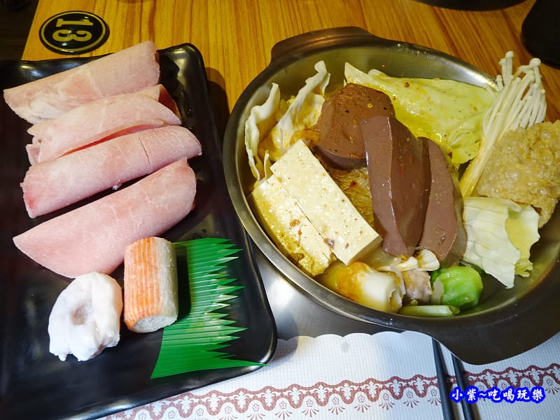 鴨血臭臭鍋-老湯鍋八德店 (3).jpg 鴨血臭臭鍋-老湯鍋八德店 (3).jpg
