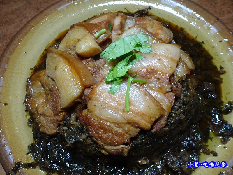 梅干扣肉-苗栗棗莊 (1).jpg