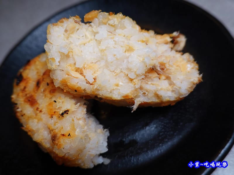 岩烤飯糰-火之舞蓁品燒 (2).jpg 岩烤飯糰-火之舞蓁品燒 (2).jpg