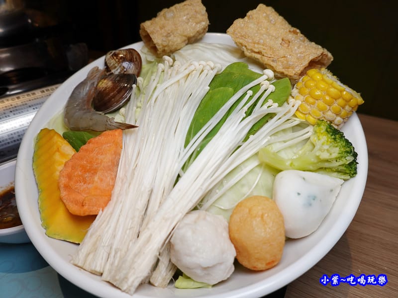 個人鴛鴦鍋菜盤-茶自點永和旗艦店 (2).jpg 個人鴛鴦鍋菜盤-茶自點永和旗艦店 (2).jpg