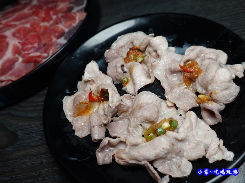 鮮奶梅花豬-京棧鍋物 (2).jpg 鮮奶梅花豬-京棧鍋物 (2).jpg