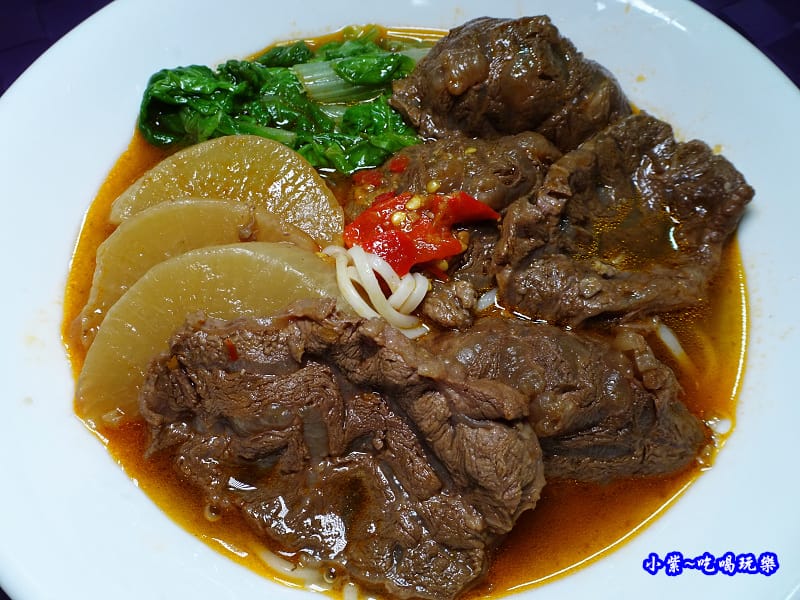 小紫自煮紅燒牛肉麵 (2).jpg 小紫自煮紅燒牛肉麵 (2).jpg