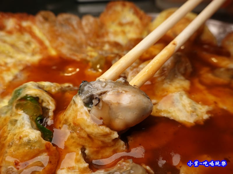 金林三兄弟蚵仔煎-饒河街夜市美食 (3).jpg