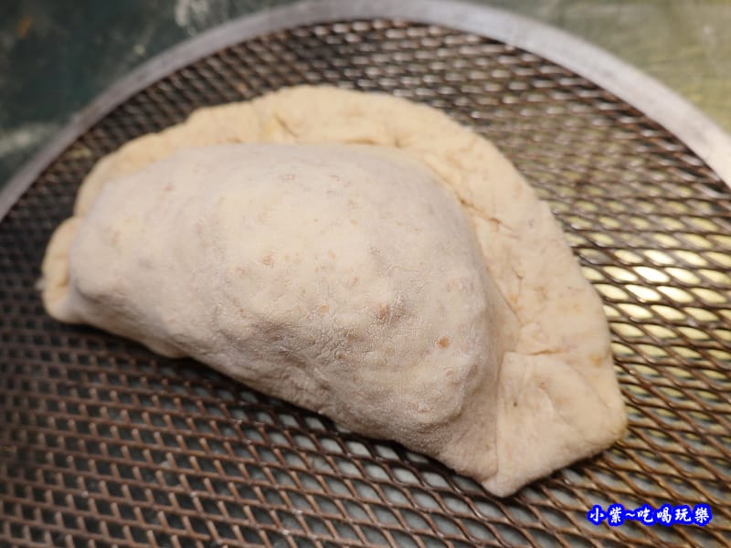 披薩餃-水果兔窯烤披薩饒河店 (1).jpg