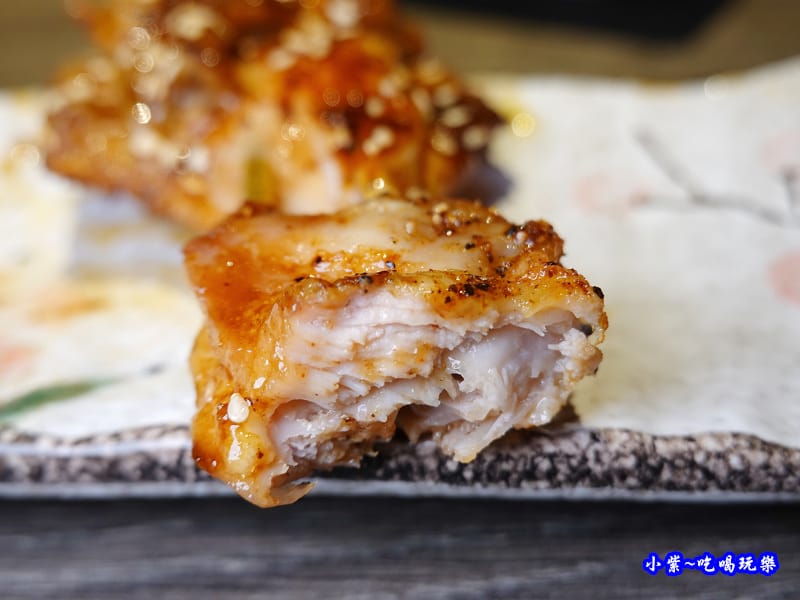 炙燒雞腿串-大河屋燒肉丼串燒-微風本館 (1).jpg 炙燒雞腿串-大河屋燒肉丼串燒-微風本館 (1).jpg