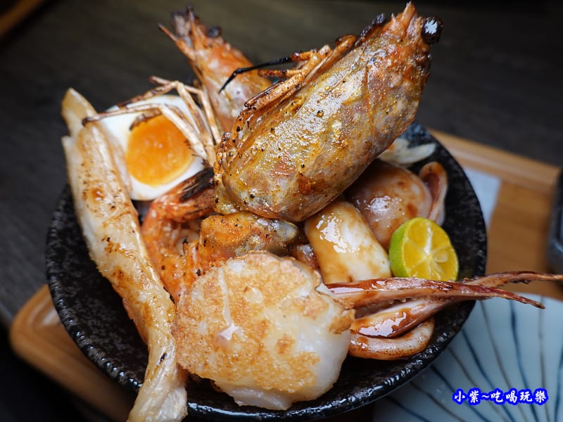 無敵海鮮盛合丼飯-大河屋燒肉丼串燒-微風本館 (4).jpg 無敵海鮮盛合丼飯-大河屋燒肉丼串燒-微風本館 (4).jpg