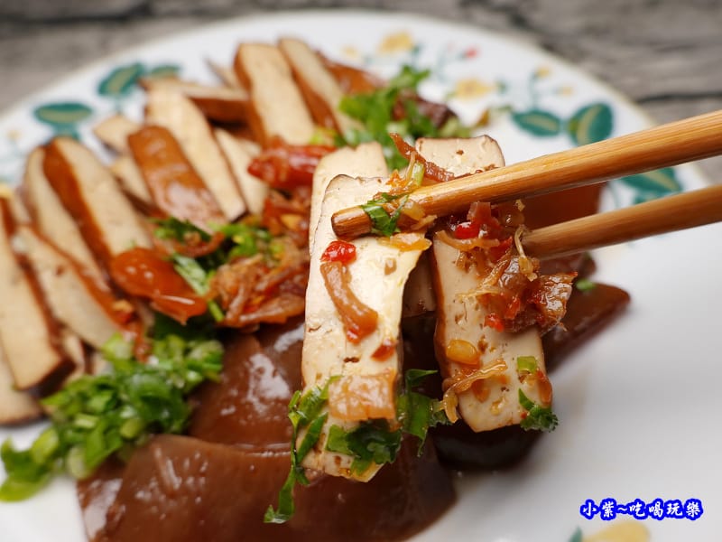 小紫滷味佐四季廳珍饌XO醬3.jpg