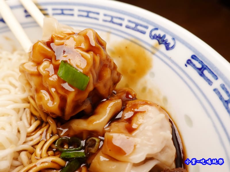 雲吞牛腩特製醬撈麵(乾麵-雲吞世家 (6).jpg