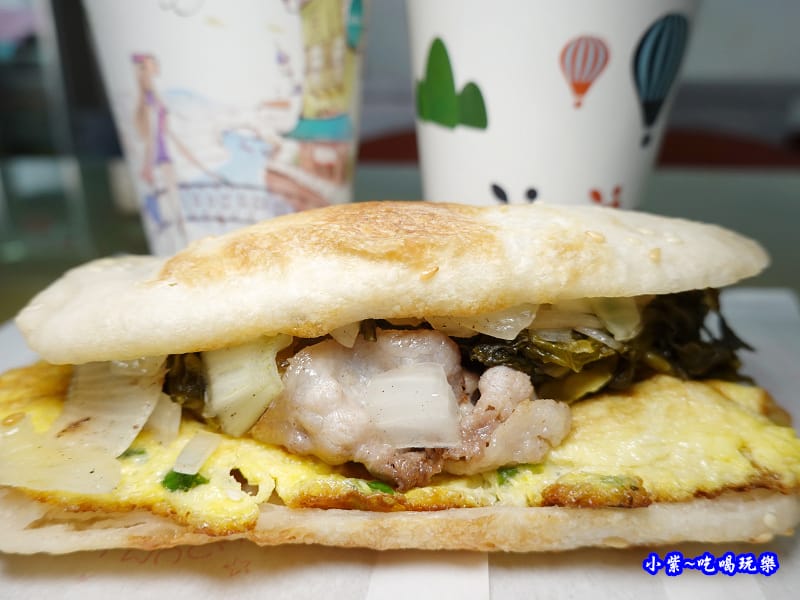 鹽蔥燒豬-新興街燒餅店 (4).jpg 鹽蔥燒豬-新興街燒餅店 (4).jpg