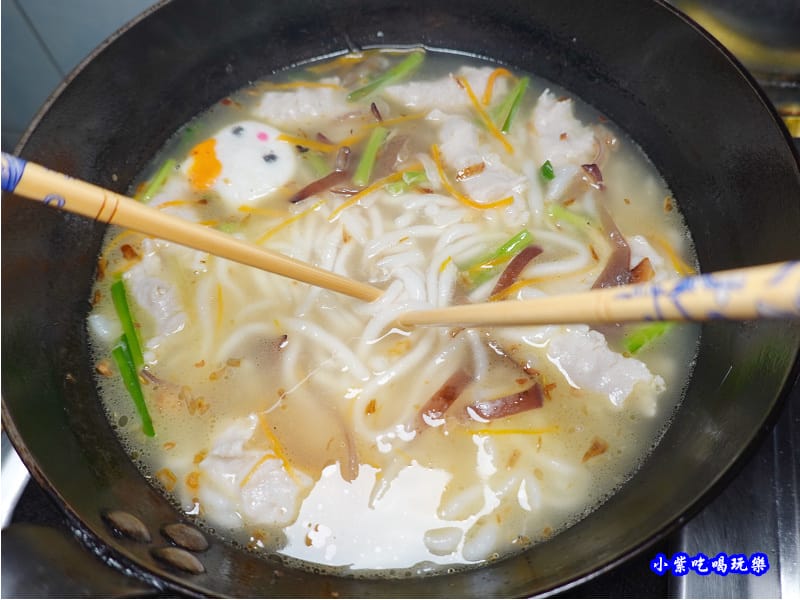 鹹米苔目湯-米苔目食譜3.jpg 鹹米苔目湯-米苔目食譜3.jpg