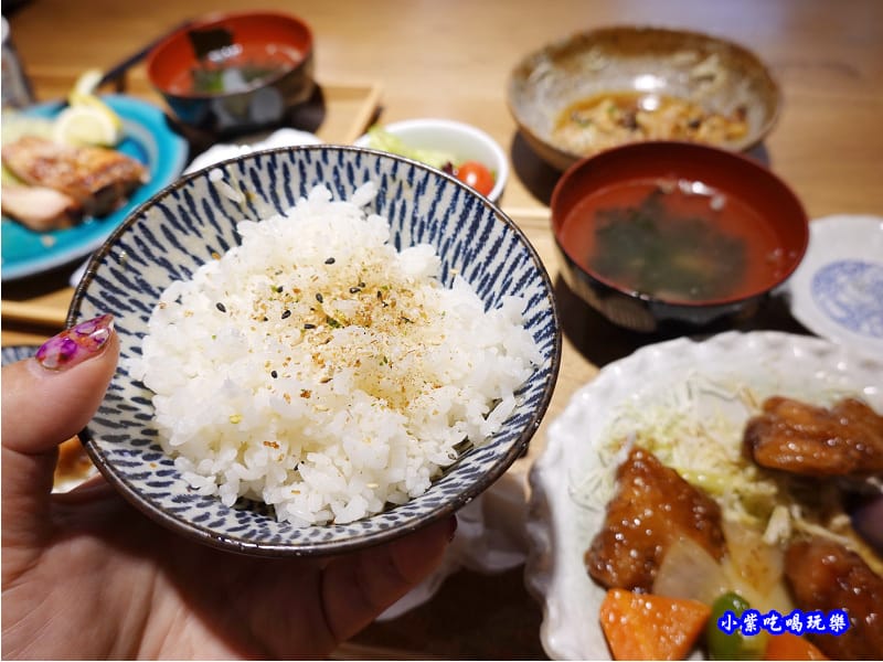 免費續飯-坐著做員工食堂9.jpg 免費續飯-坐著做員工食堂9.jpg