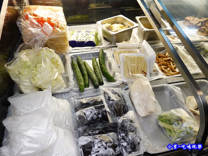 榮榮正宗四川麻辣燙食材.jpg