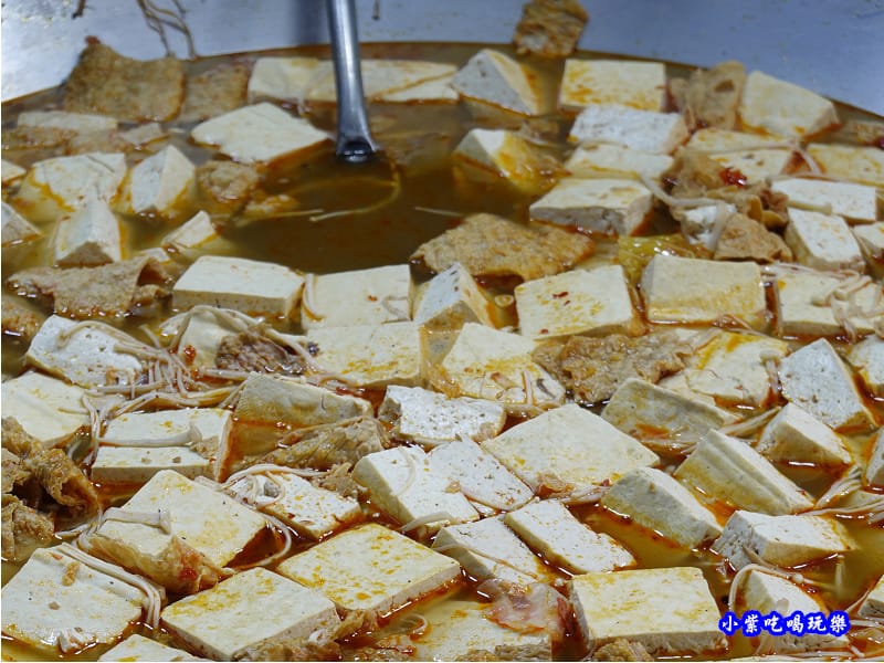 阿堂師麻辣臭豆腐-童話市集.jpg 阿堂師麻辣臭豆腐-童話市集.jpg