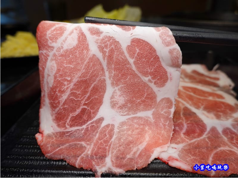 頂級梅花豬-金大鋤壽喜燒府中店(吃到飽 (4).jpg 頂級梅花豬-金大鋤壽喜燒府中店(吃到飽 (4).jpg