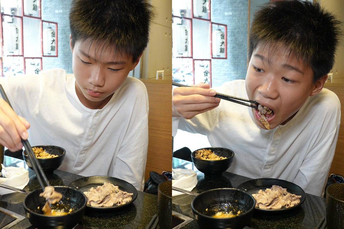 肉片沾蛋液好滑嫩-金大鋤壽喜燒府中店(吃到飽).jpg 肉片沾蛋液好滑嫩-金大鋤壽喜燒府中店(吃到飽).jpg