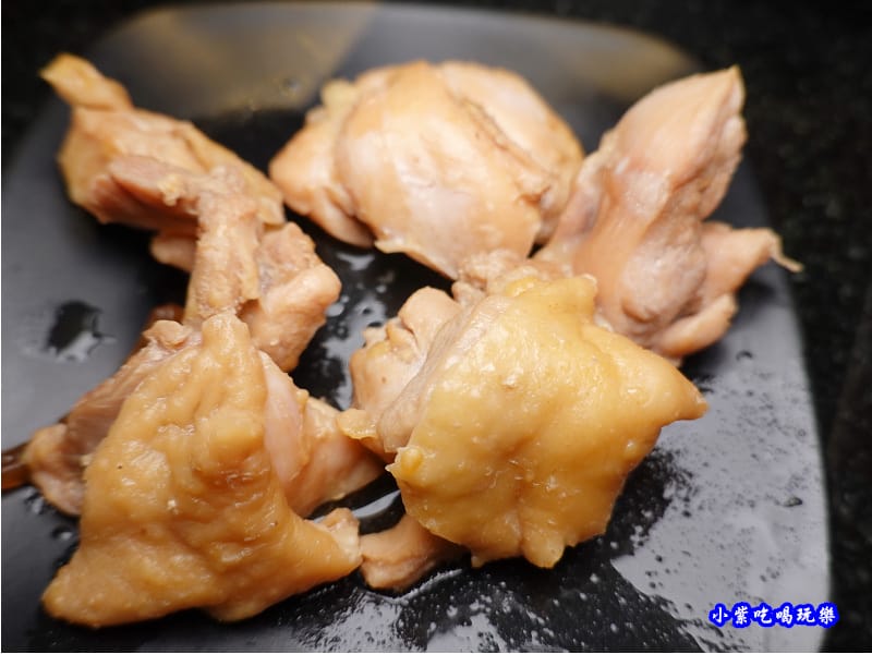 頂級鮮嫩雞肉-金大鋤壽喜燒府中店(吃到飽) (1).jpg 頂級鮮嫩雞肉-金大鋤壽喜燒府中店(吃到飽) (1).jpg