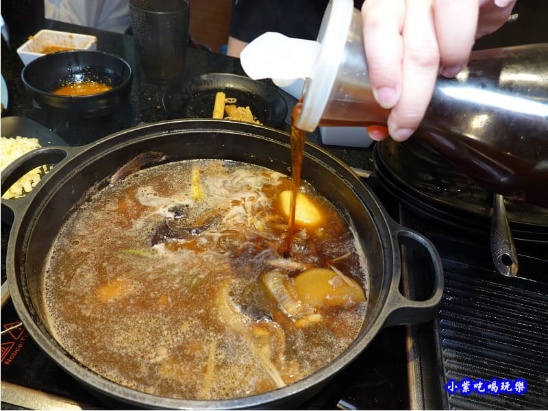 招牌壽喜燒-金大鋤壽喜燒府中店(吃到飽 (2).jpg 招牌壽喜燒-金大鋤壽喜燒府中店(吃到飽 (2).jpg