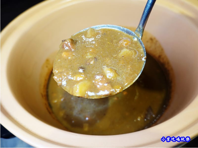 日式咖哩飯-金大鋤壽喜燒府中店(吃到飽) (1).jpg 日式咖哩飯-金大鋤壽喜燒府中店(吃到飽) (1).jpg