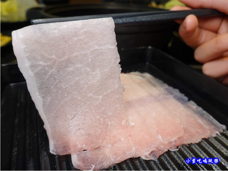 頂級去骨里肌-金大鋤壽喜燒府中店(吃到飽 (1).jpg 頂級去骨里肌-金大鋤壽喜燒府中店(吃到飽 (1).jpg