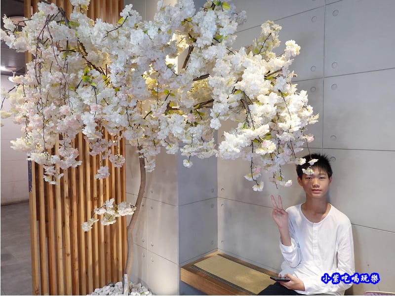 候位區-金大鋤壽喜燒府中店(吃到飽).jpg 候位區-金大鋤壽喜燒府中店(吃到飽).jpg