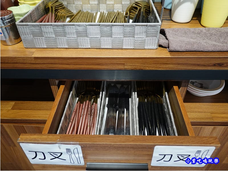 自助區-fun晴輕食餐廳 (2).jpg 自助區-fun晴輕食餐廳 (2).jpg