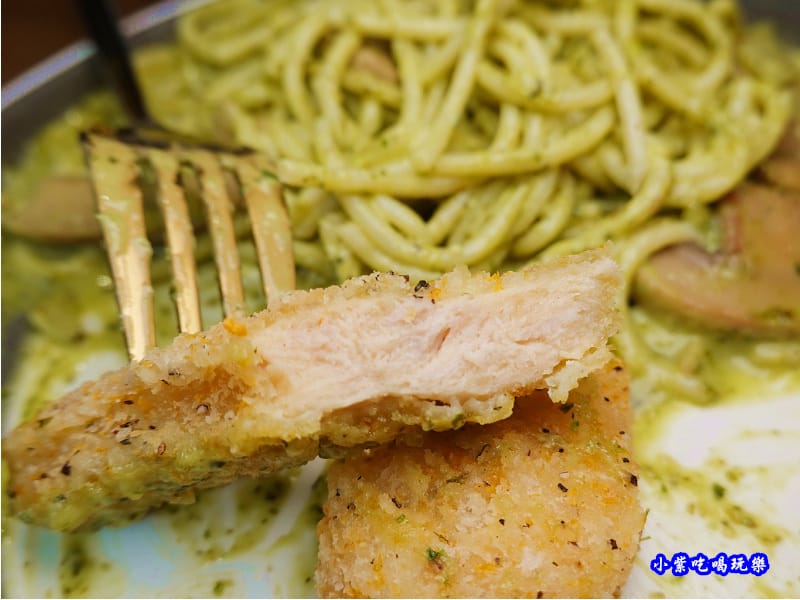 檸檬雞柳條青醬義大利麵-fun晴輕食餐廳 (2).jpg 檸檬雞柳條青醬義大利麵-fun晴輕食餐廳 (2).jpg