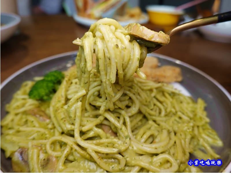 檸檬雞柳條青醬義大利麵-fun晴輕食餐廳 (1).jpg 檸檬雞柳條青醬義大利麵-fun晴輕食餐廳 (1).jpg